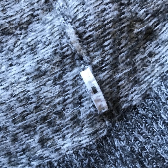 A&F GREY WHITE‎ IKAT DIAMOND WRAP CARDIGAN SWEATER - Picture 6 of 8